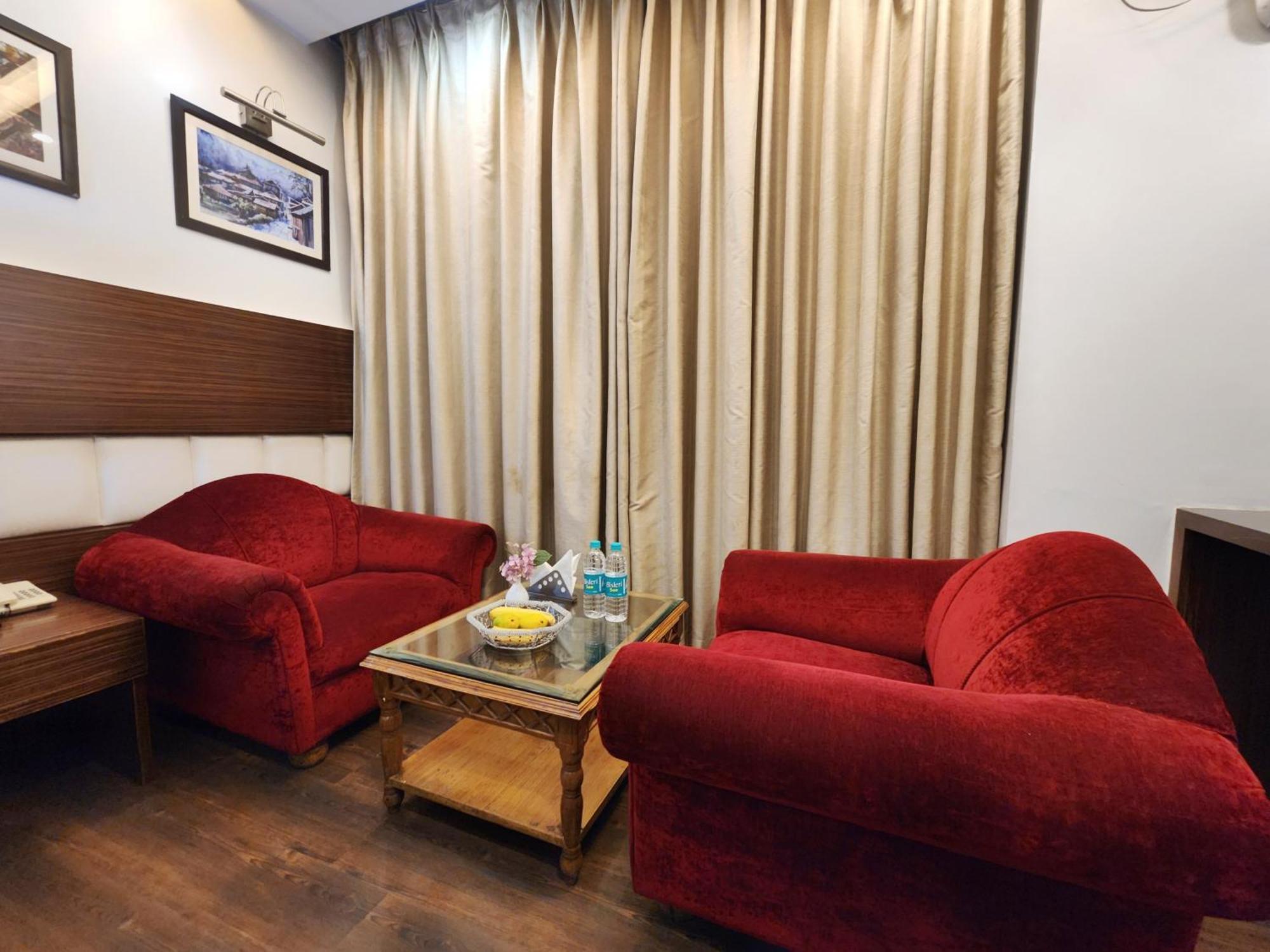 Hotel Surya Shimla Bagian luar foto