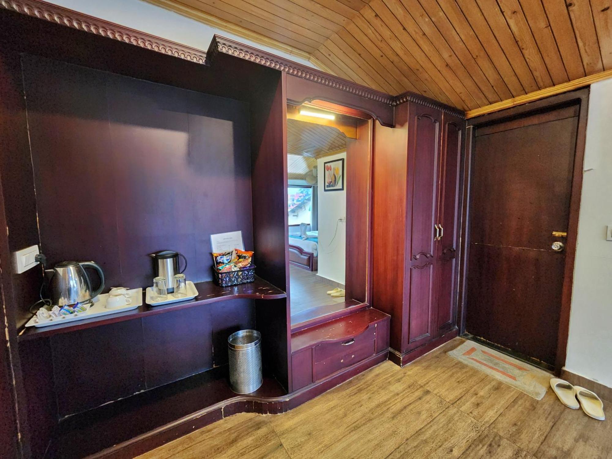 Hotel Surya Shimla Bagian luar foto