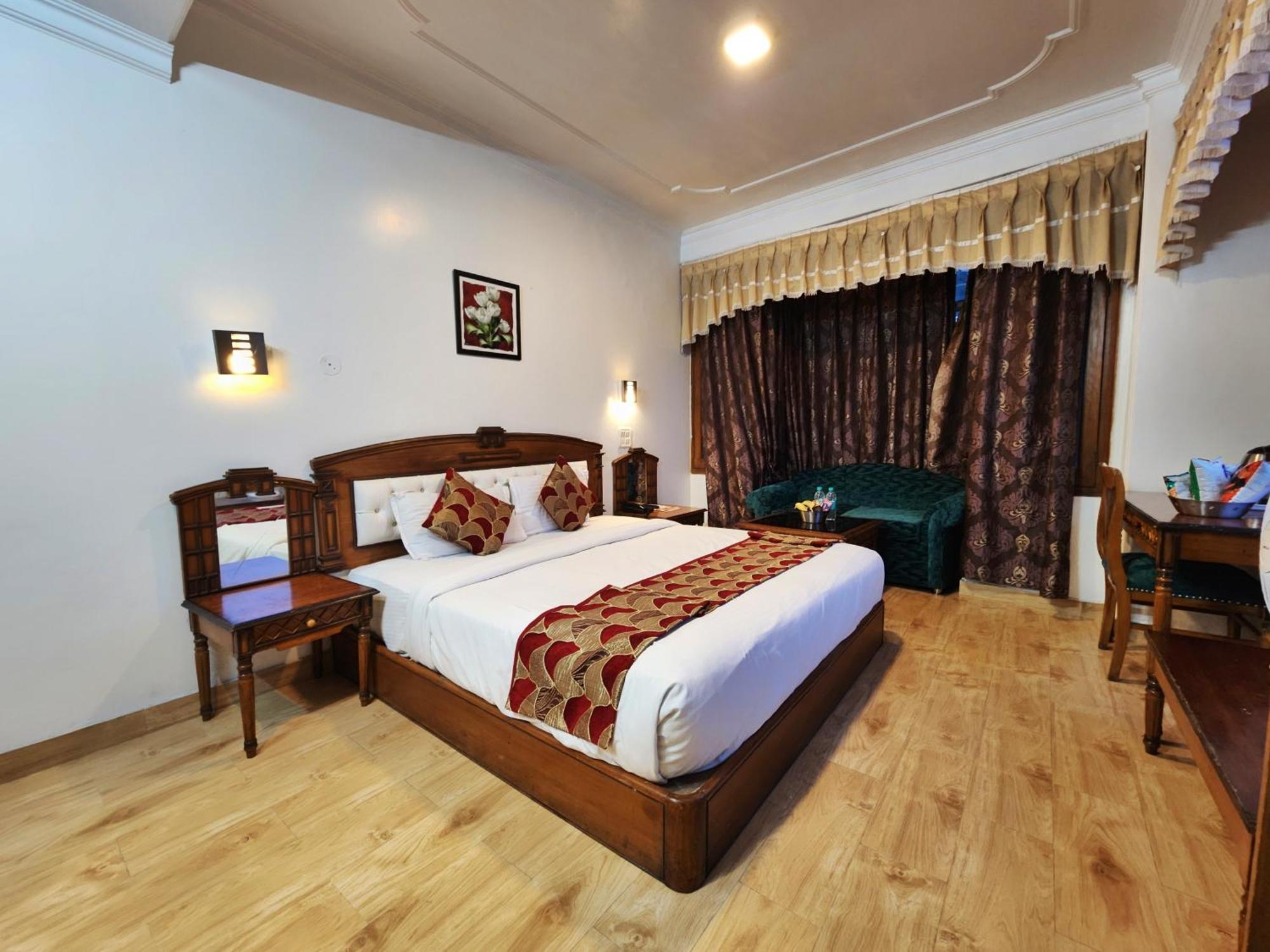 Hotel Surya Shimla Bagian luar foto