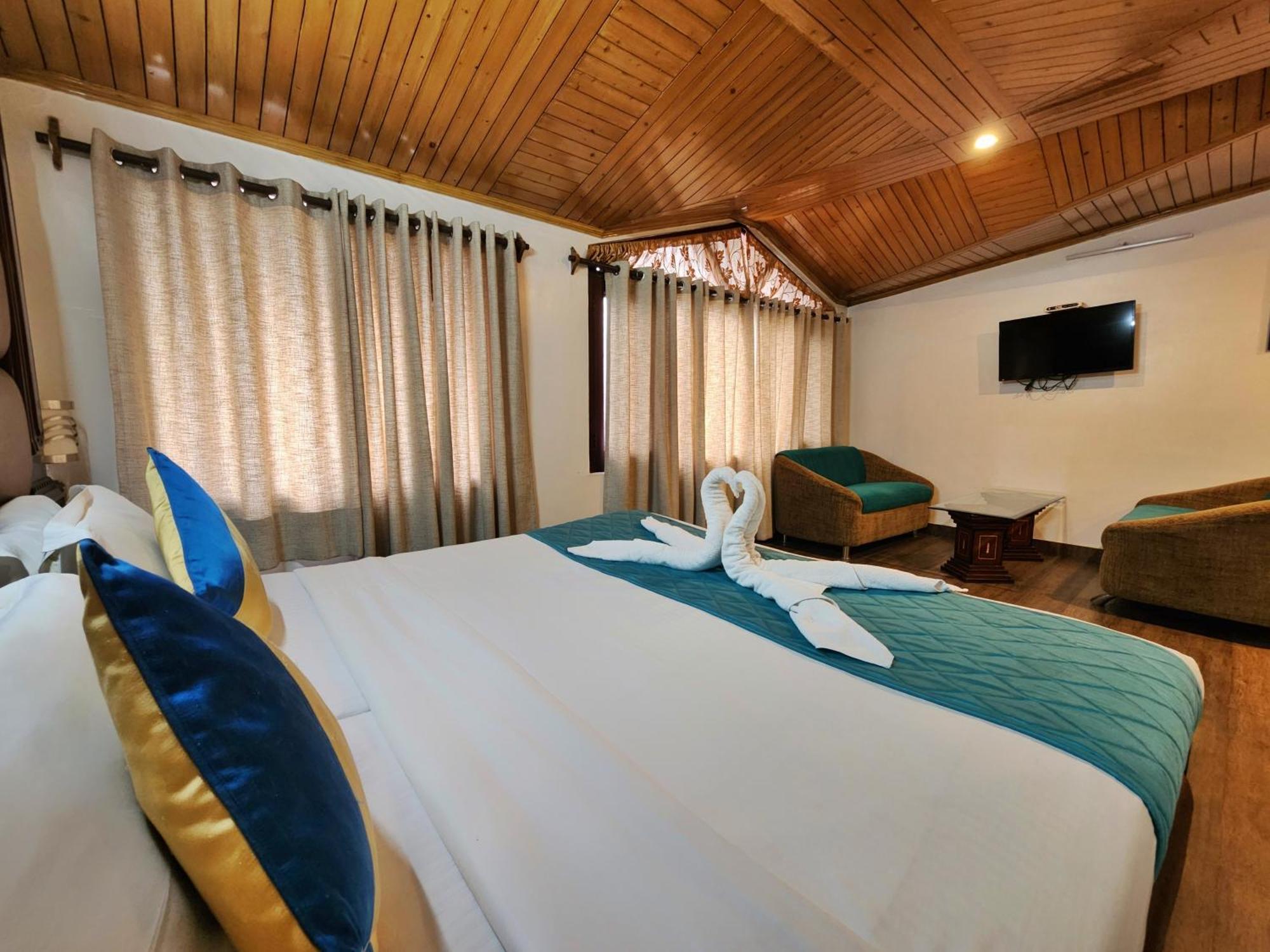 Hotel Surya Shimla Bagian luar foto