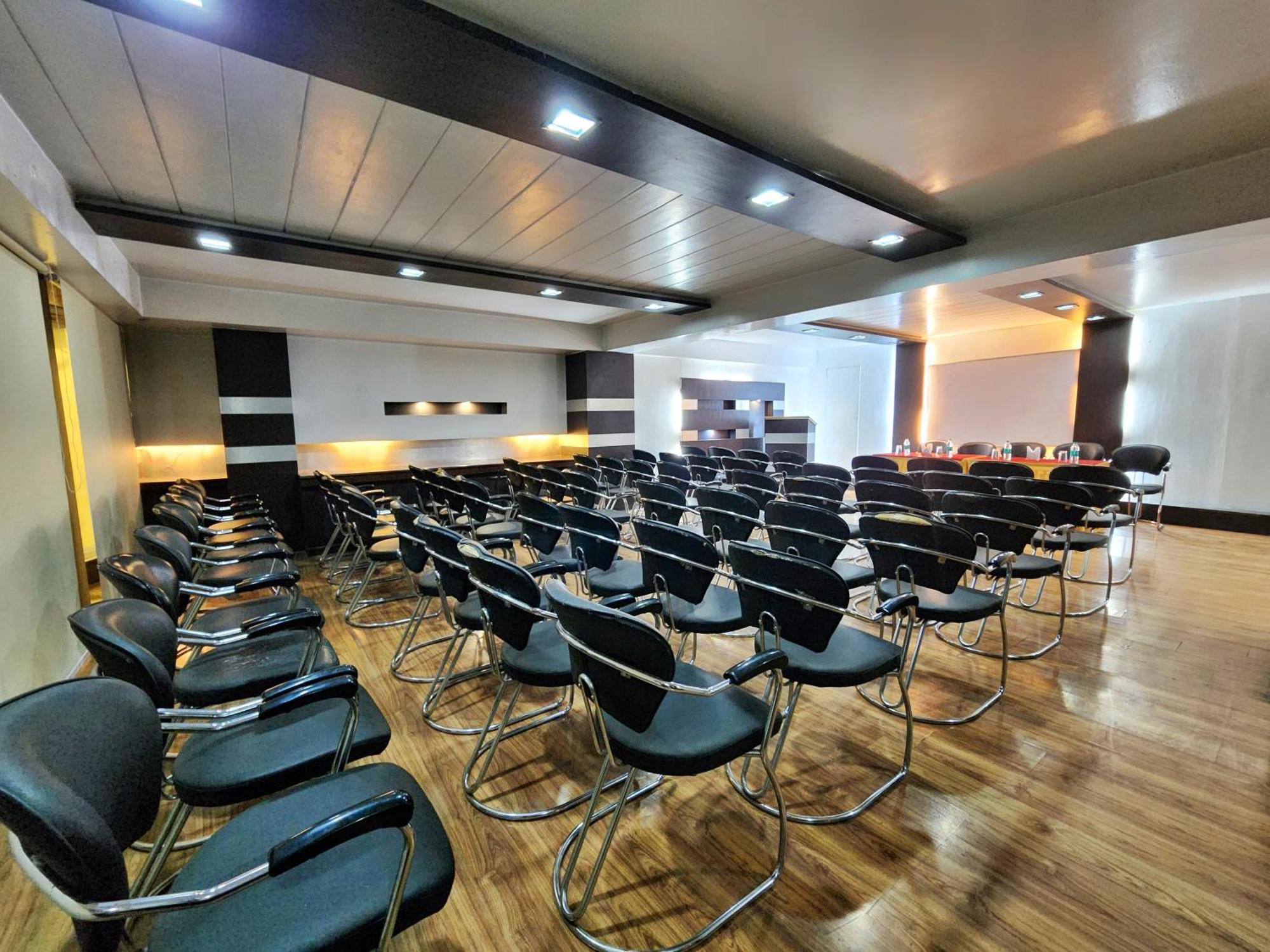 Hotel Surya Shimla Bagian luar foto